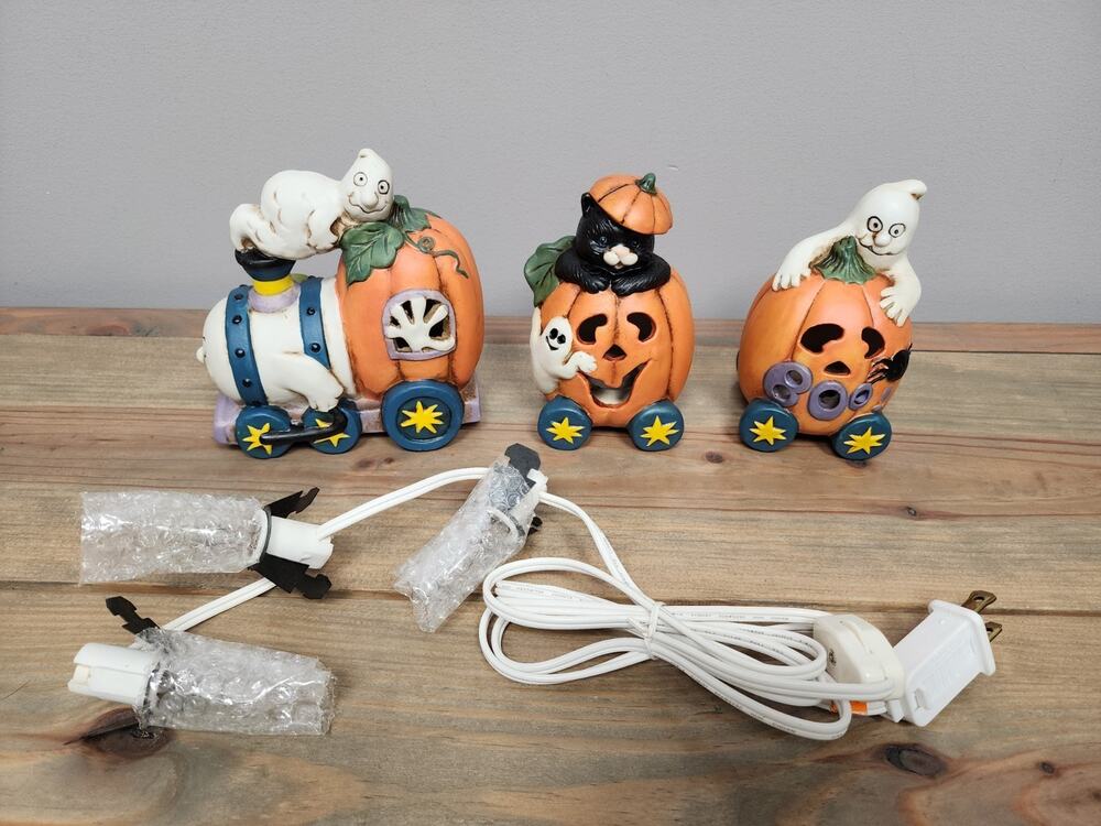 Ceramic Halloween Lighted Pumpkin Train Decoration w Ghosts Black Cat Light Cord